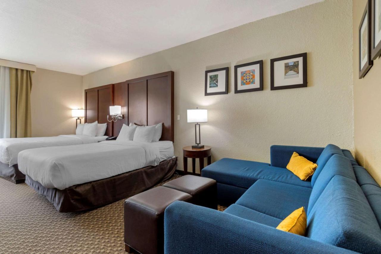 Comfort Inn & Suites Near Six Flags & Medical Center Сан-Антонио Экстерьер фото