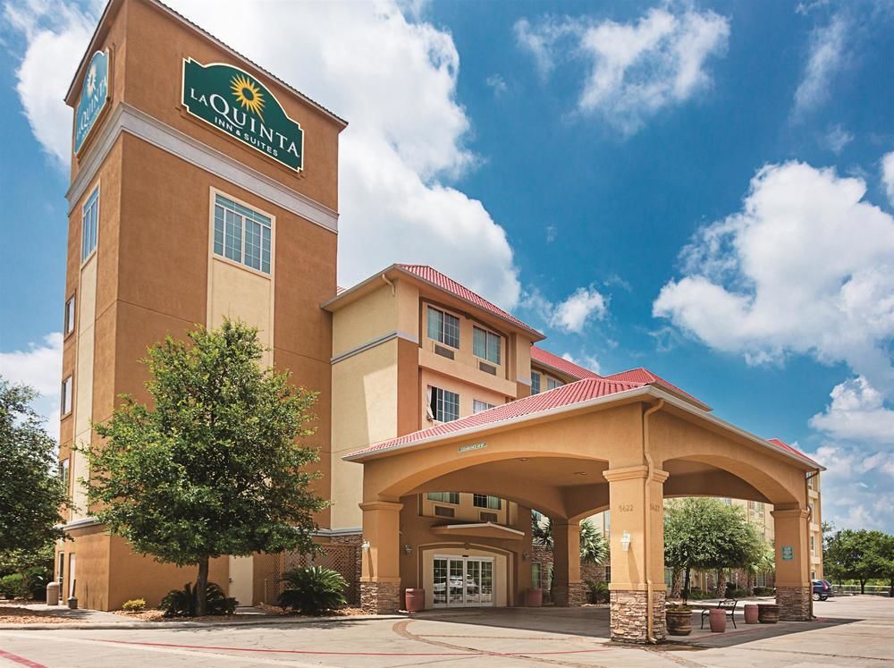 Comfort Inn & Suites Near Six Flags & Medical Center Сан-Антонио Экстерьер фото